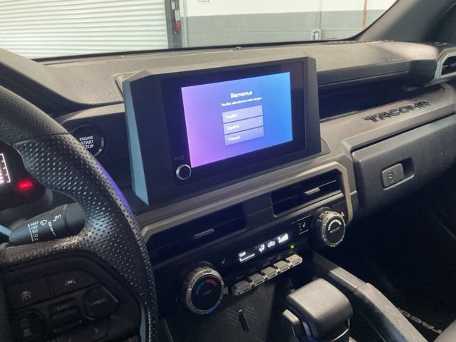 Used 2024 Toyota Tacoma SR5 AWD/4WD image 23