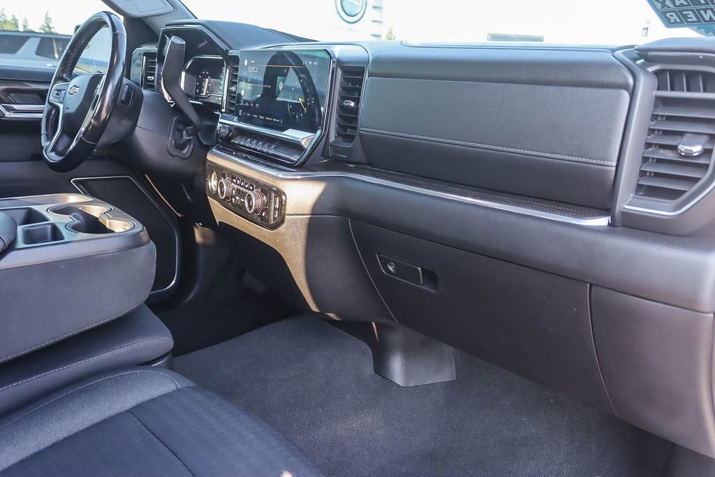 Used 2022 Chevrolet Silverado 1500 LT image 34