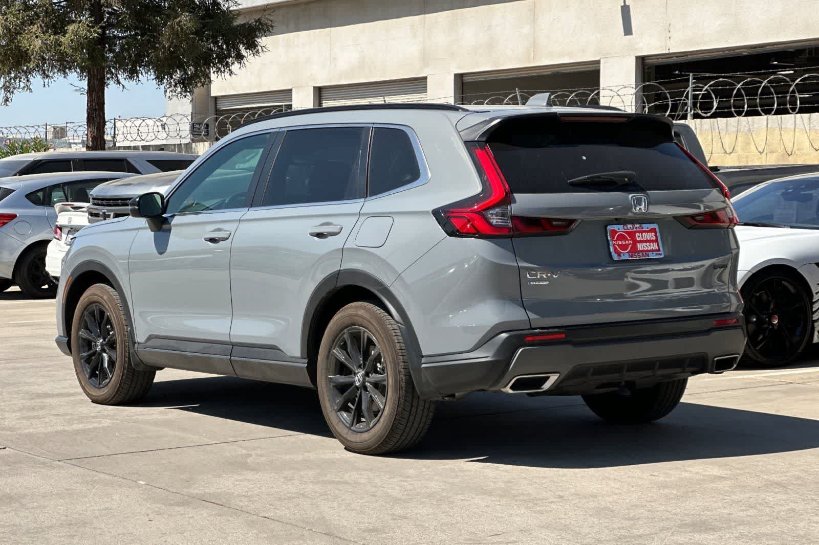 Used 2025 Honda CR-V Sport-L image 7