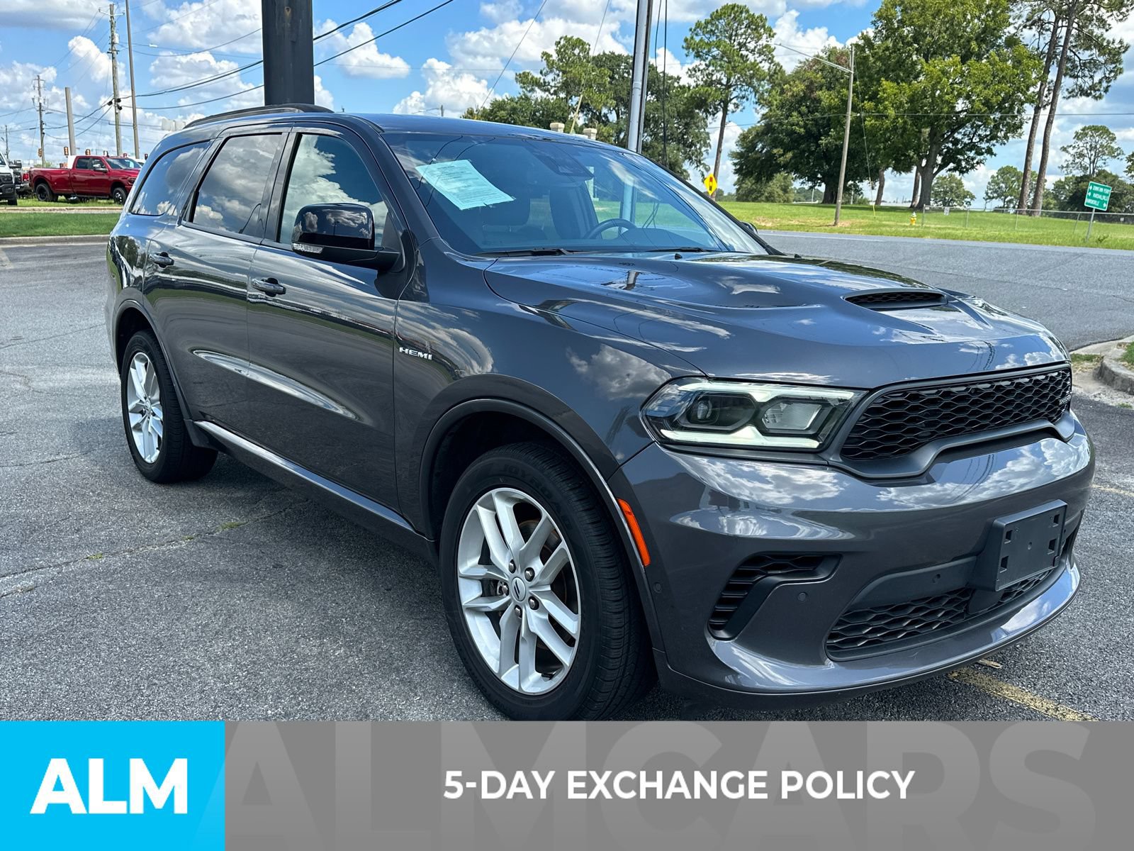 Used 2025 Dodge Durango R/T AWD/4WD image 3
