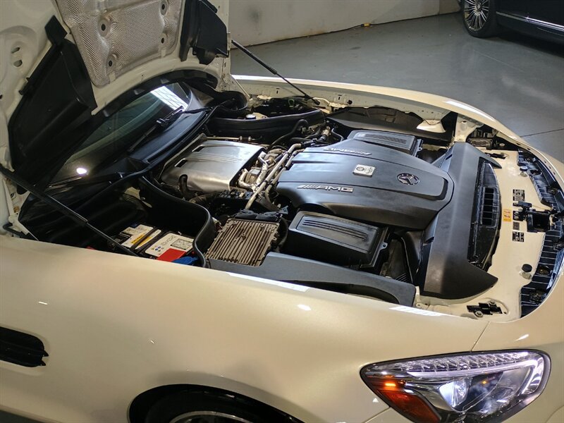 Used 2018 Mercedes-Benz AMG GT Roadster image 37