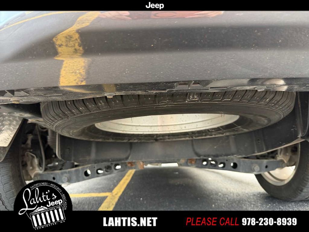 Used 2022 Jeep Wagoneer Series III w/ Premium Group I image 24