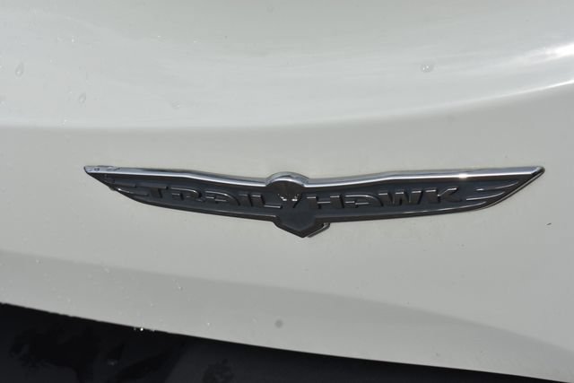 Used 2017 Jeep Renegade Trailhawk AWD/4WD image 16
