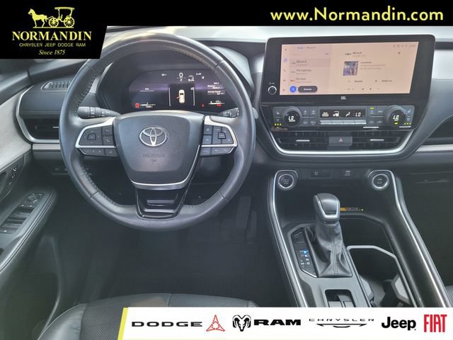 Used 2024 Toyota Grand Highlander AWD image 7