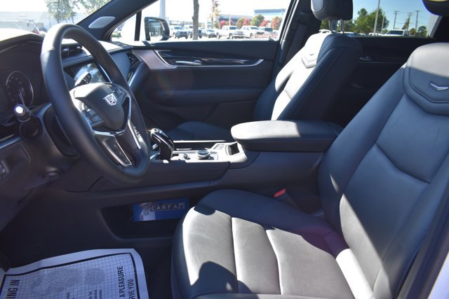 Used 2025 Cadillac XT5 Premium Luxury image 15