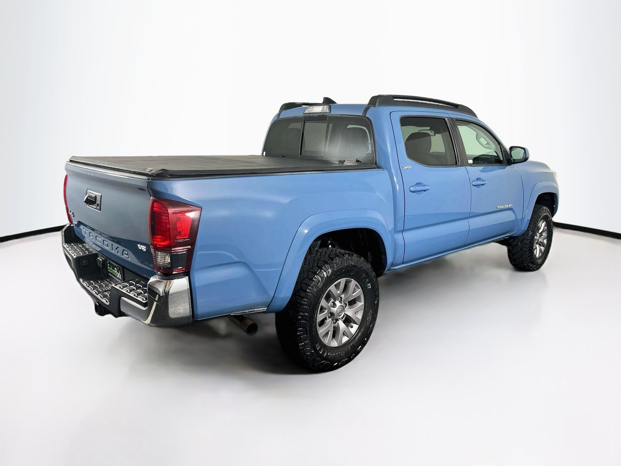 Used 2019 Toyota Tacoma SR5 AWD/4WD image 9