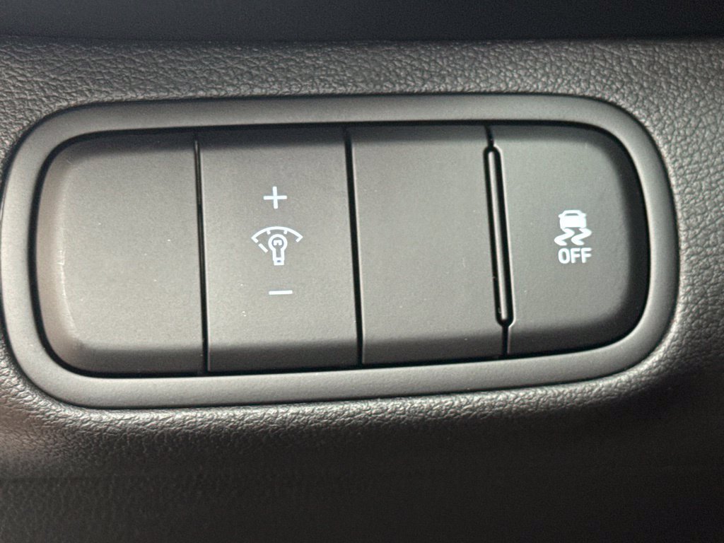 New 2026 Hyundai Venue SEL FWD image 23
