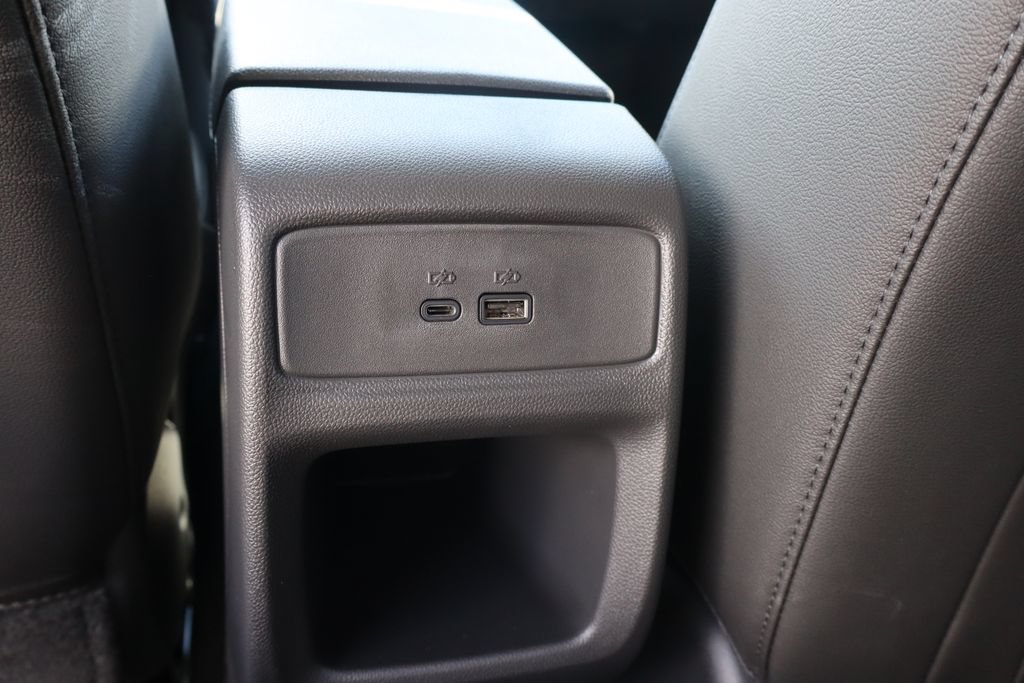 New 2026 Chevrolet Trax LT w/ Midnight Edition FWD image 21