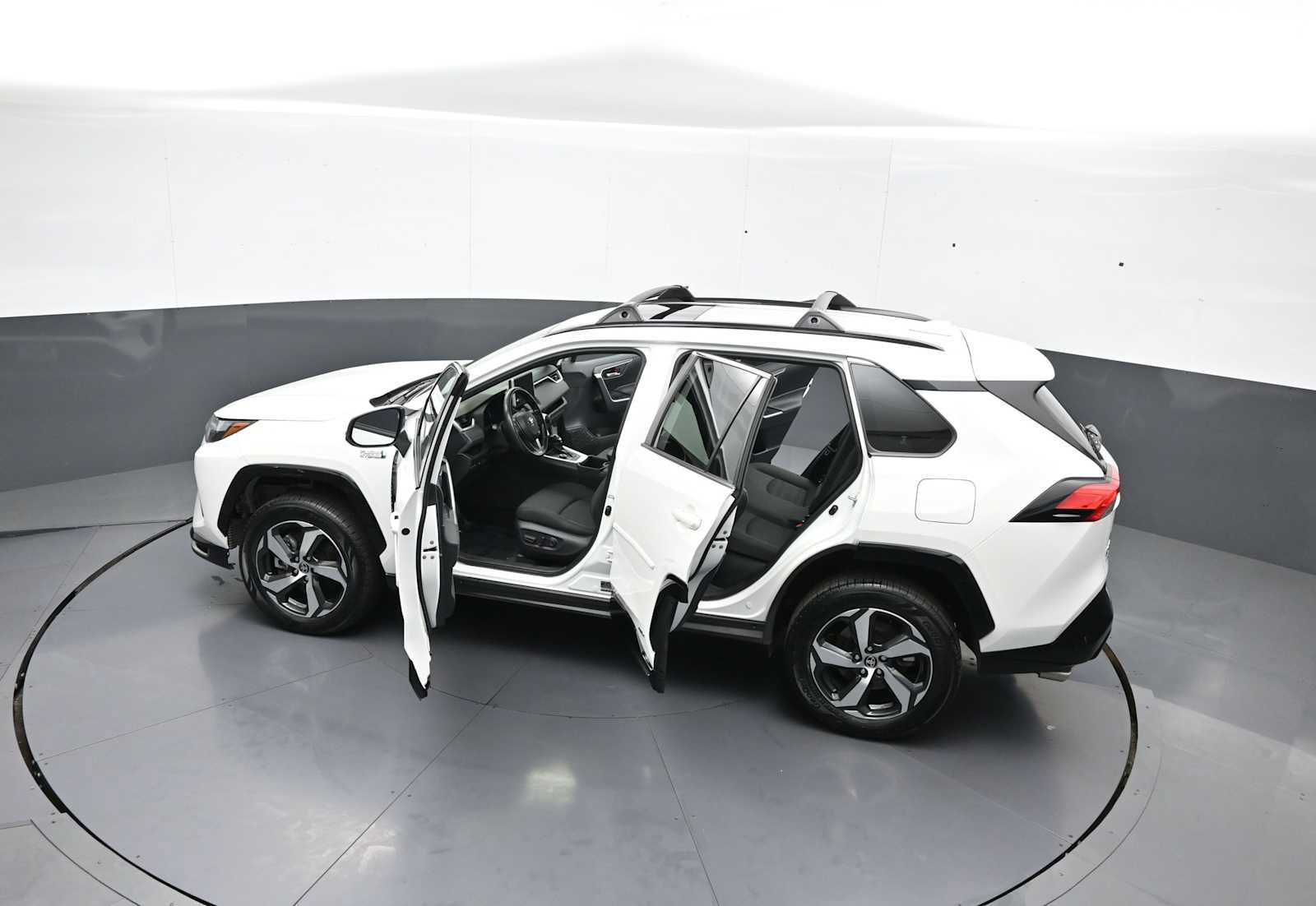 Used 2023 Toyota RAV4 SE w/ Weather & Moonroof Package AWD/4WD image 45