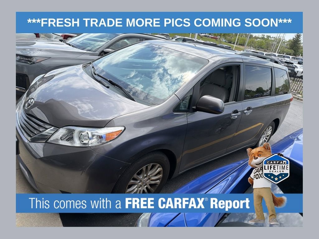 Used 2013 Toyota Sienna XLE w/ Entertainment Pkg FWD image 1