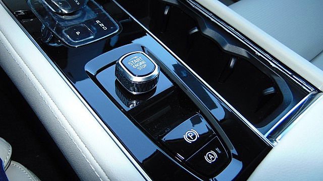 New 2026 Volvo XC90 B6 Ultra image 19