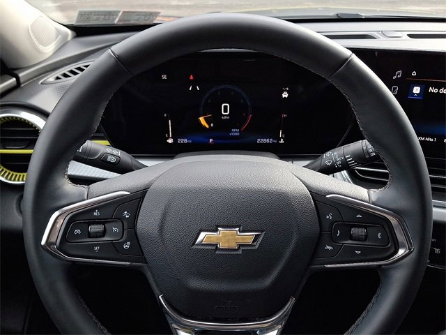 Used 2025 Chevrolet Trax LT w/ Driver Confidence Package image 18