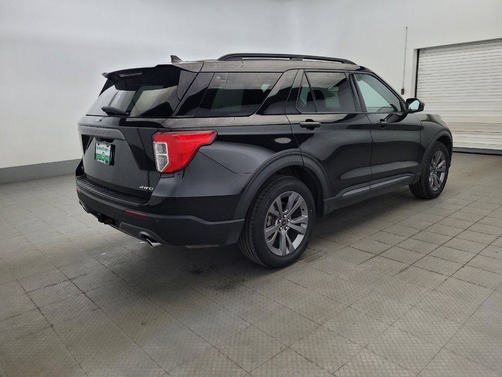 Used 2022 Ford Explorer XLT w/ Equipment Group 202A AWD/4WD image 10
