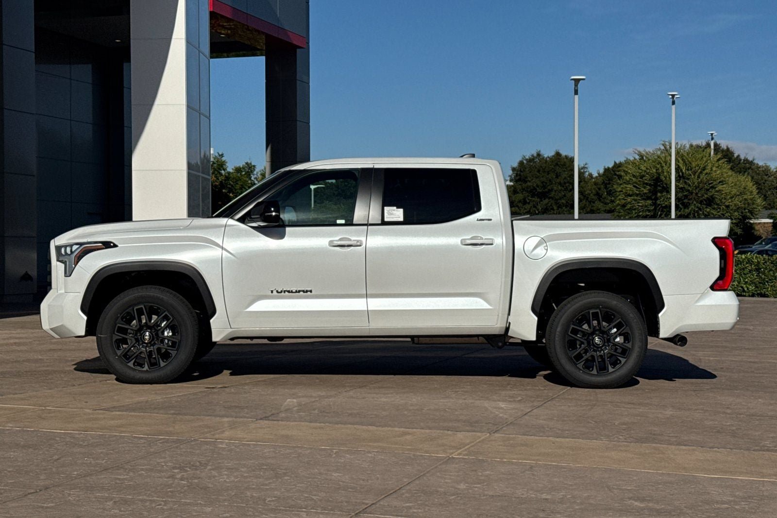 New 2026 Toyota Tundra Limited AWD/4WD image 7