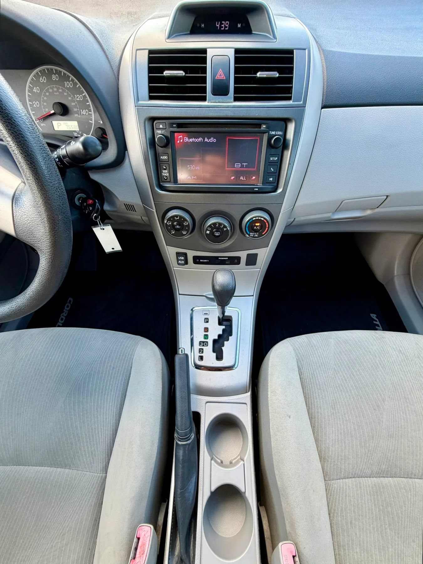 Used 2013 Toyota Corolla LE FWD image 13