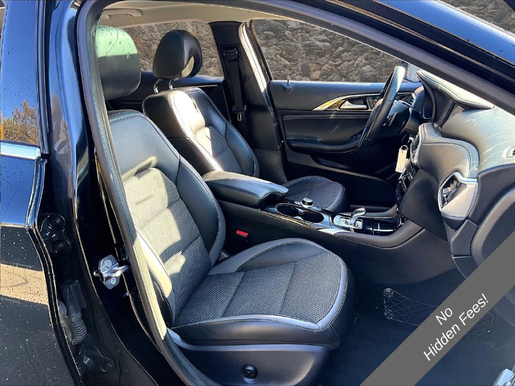Used 2018 INFINITI QX30 AWD image 5