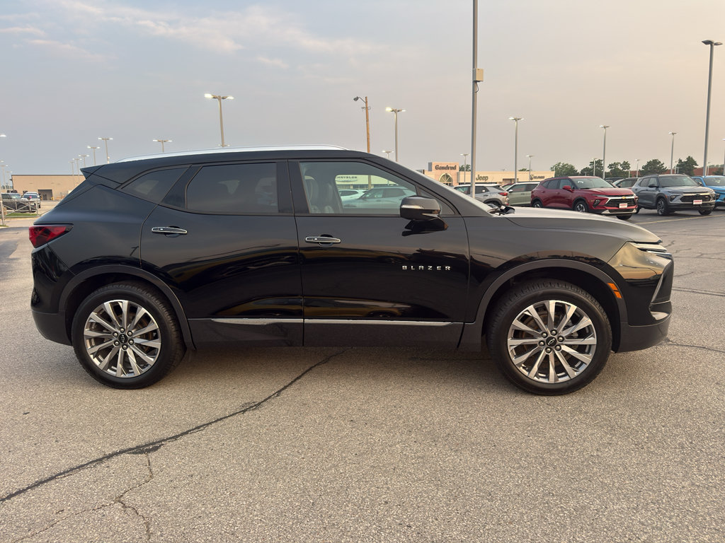 Certified 2024 Chevrolet Blazer Premier w/ Driver Confidence II Package AWD/4WD image 4