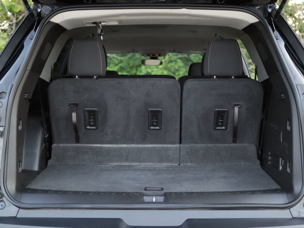 Used 2019 Chevrolet Traverse LS FWD image 25