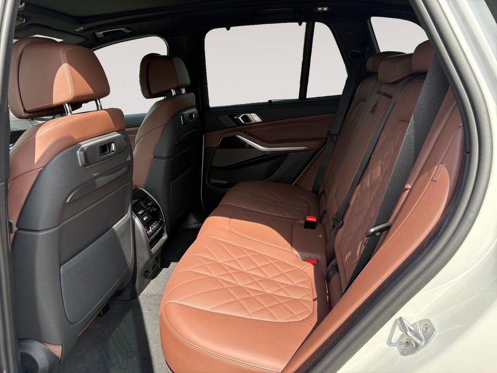 New 2026 BMW X5 xDrive40i w/ Executive Package AWD/4WD image 13