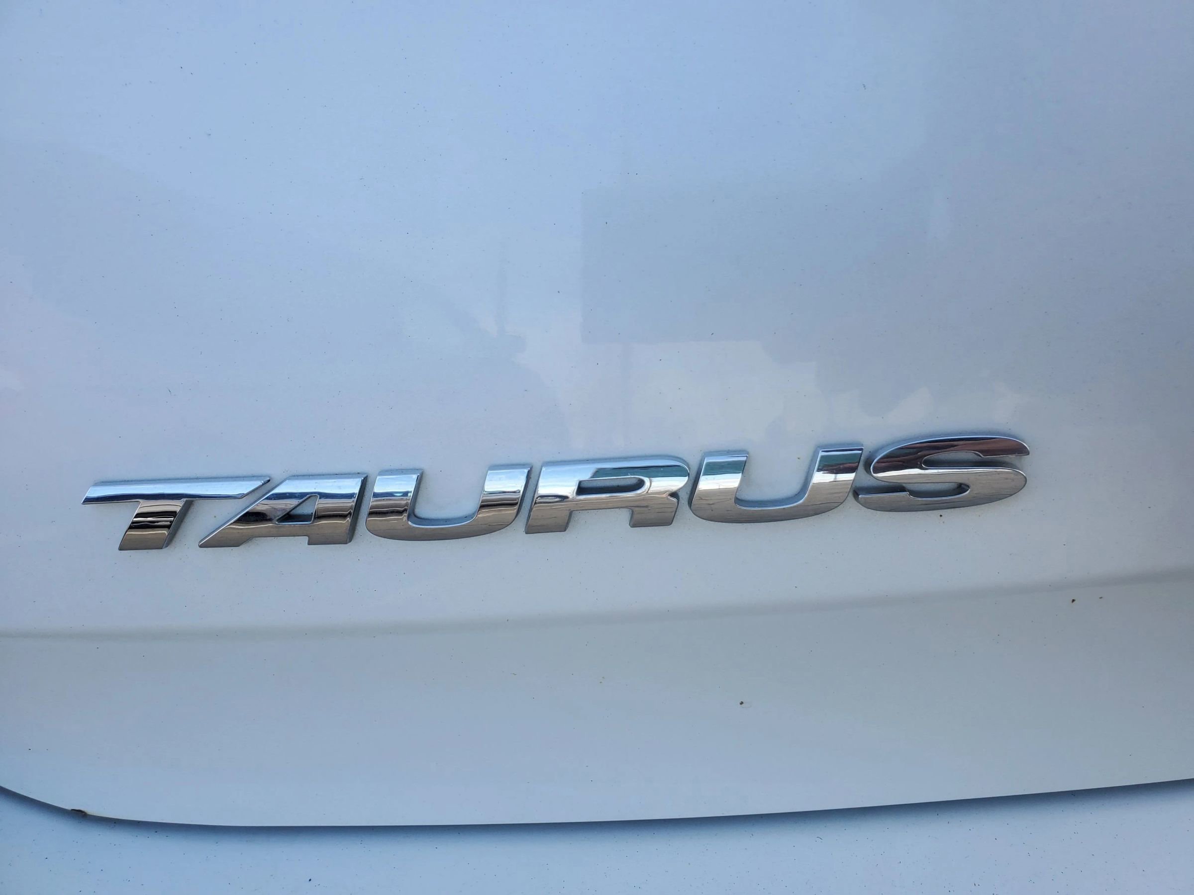 Used 2011 Ford Taurus Limited w/ 303A Rapid Spec Order Code image 13