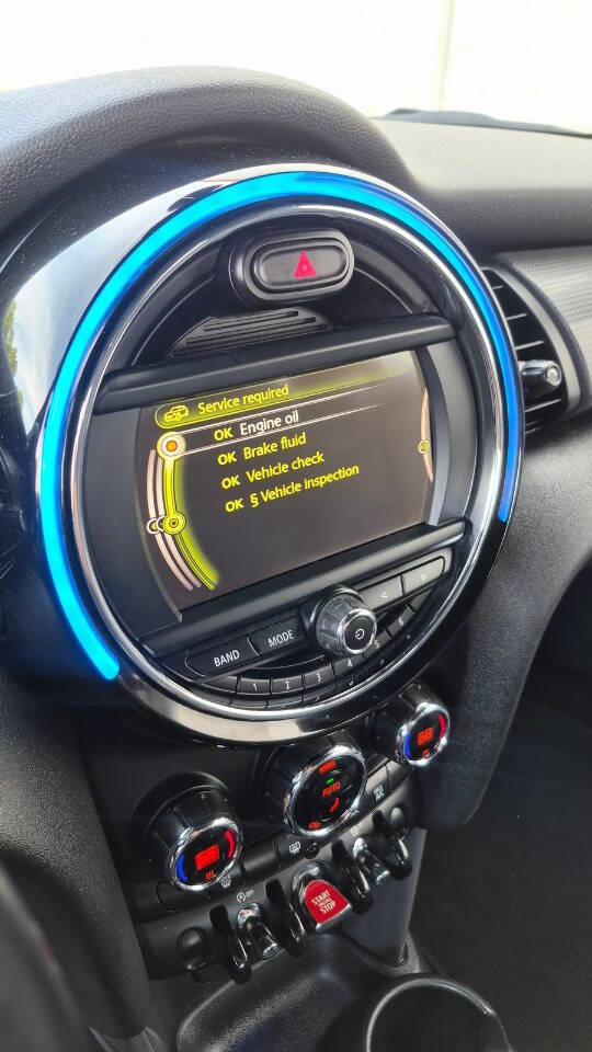 Used 2015 MINI Cooper 2-Door Hardtop image 36