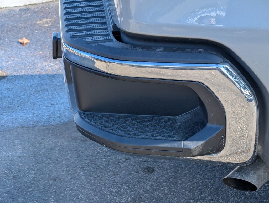 New 2026 GMC Sierra 1500 SLE image 19