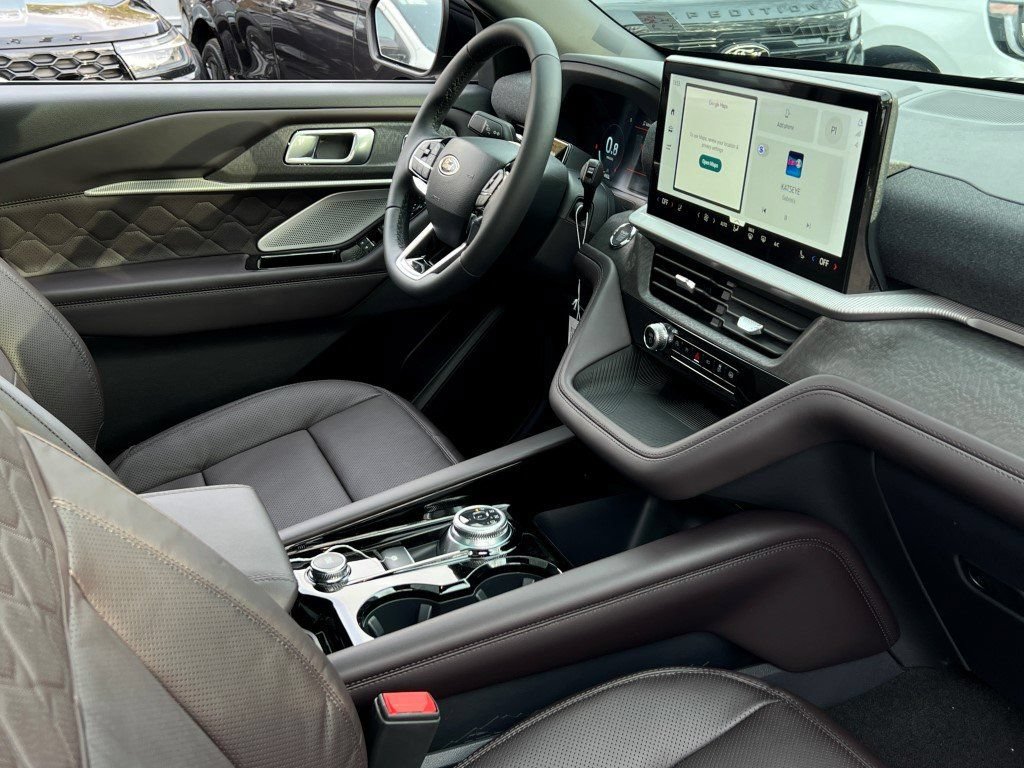 New 2026 Ford Explorer Platinum w/ LUX Leather Package AWD/4WD image 9