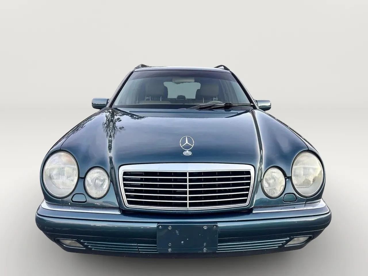 Used 1999 Mercedes-Benz E 320 4MATIC Wagon image 5