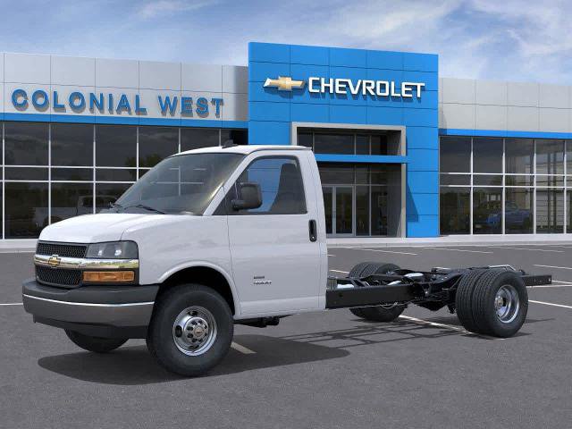 New 2025 Chevrolet Express 4500 w/ Power Convenience Package image 14