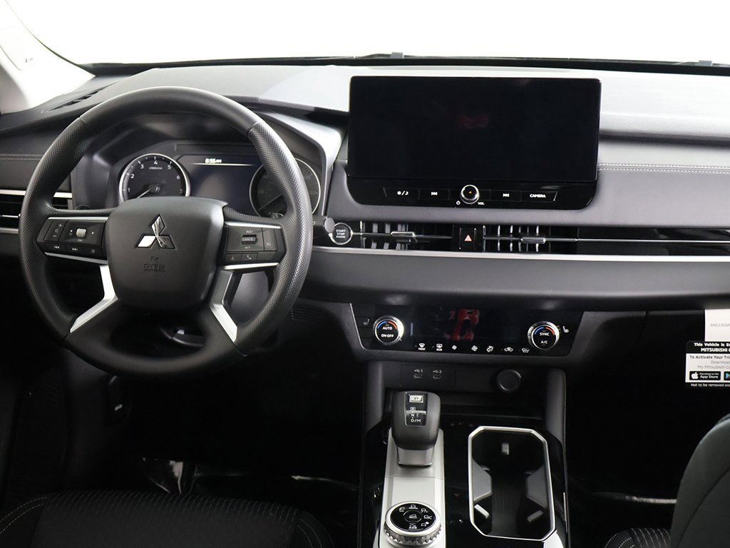 New 2026 Mitsubishi Outlander ES image 43