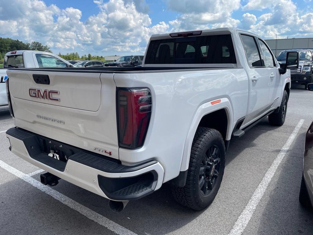 Used 2026 GMC Sierra 2500 AT4 w/ AT4 Premium Plus Package AWD/4WD image 3