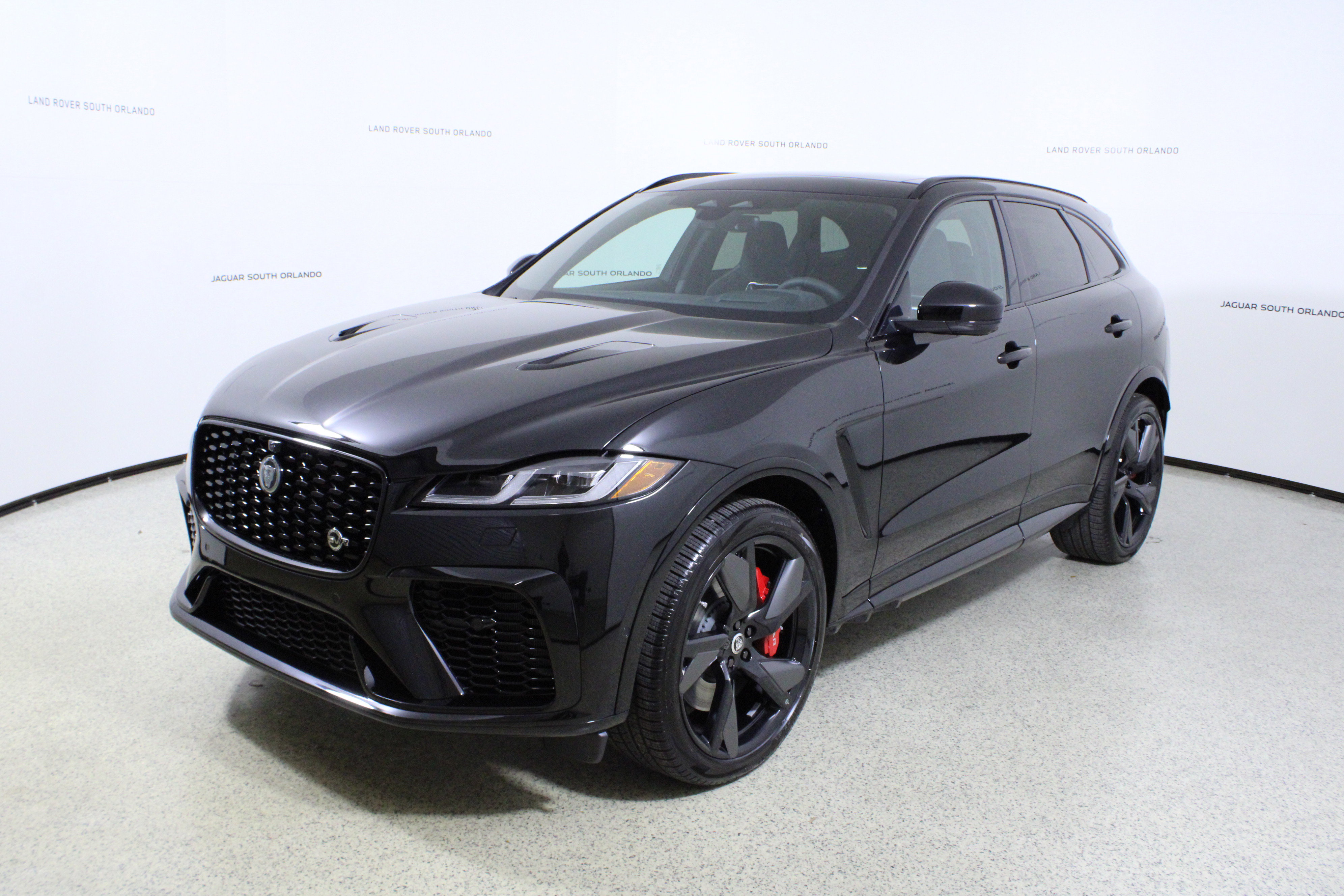 New 2026 Jaguar F-PACE SVR 575 Edition AWD/4WD image 4