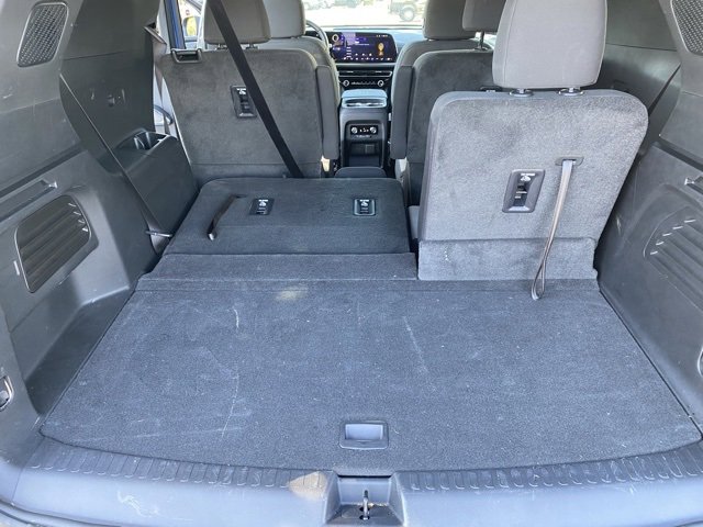 Used 2024 Chevrolet Traverse LT image 27