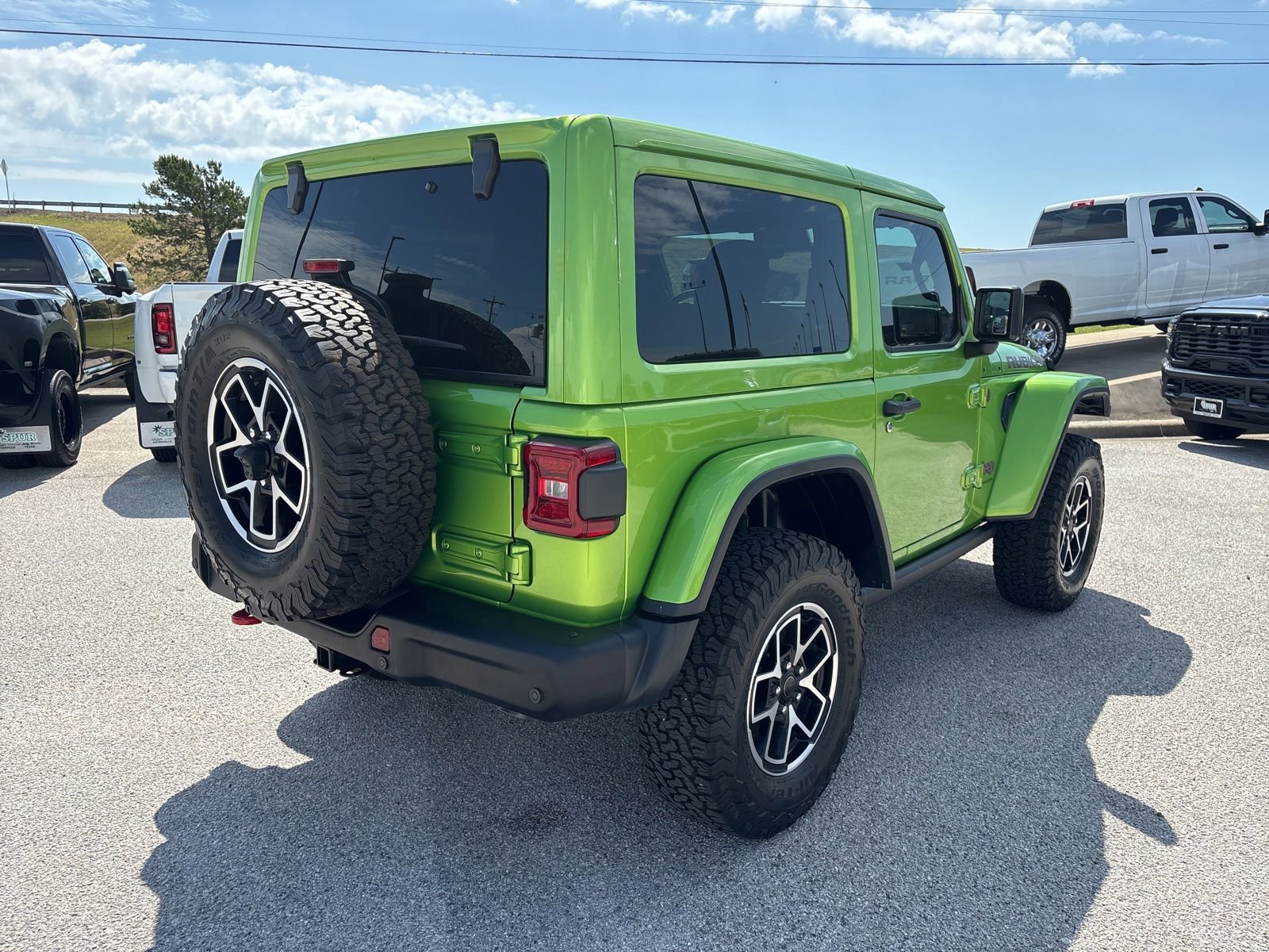 Used 2025 Jeep Wrangler Rubicon AWD/4WD image 6