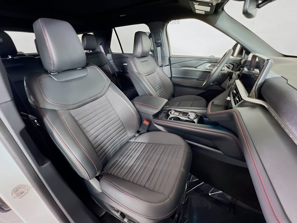New 2026 Ford Explorer ST-Line w/ ST-Line Street Pack AWD/4WD image 19