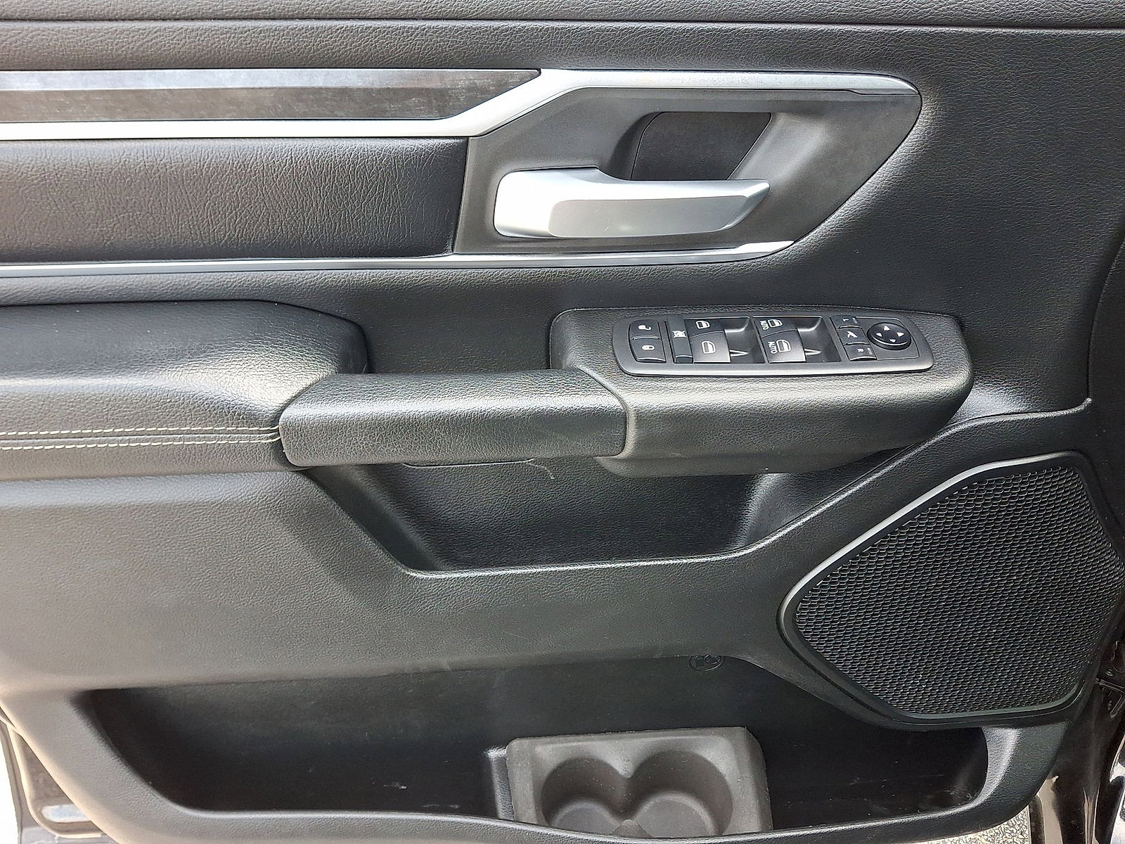 Used 2019 RAM 1500 Big Horn AWD/4WD image 10