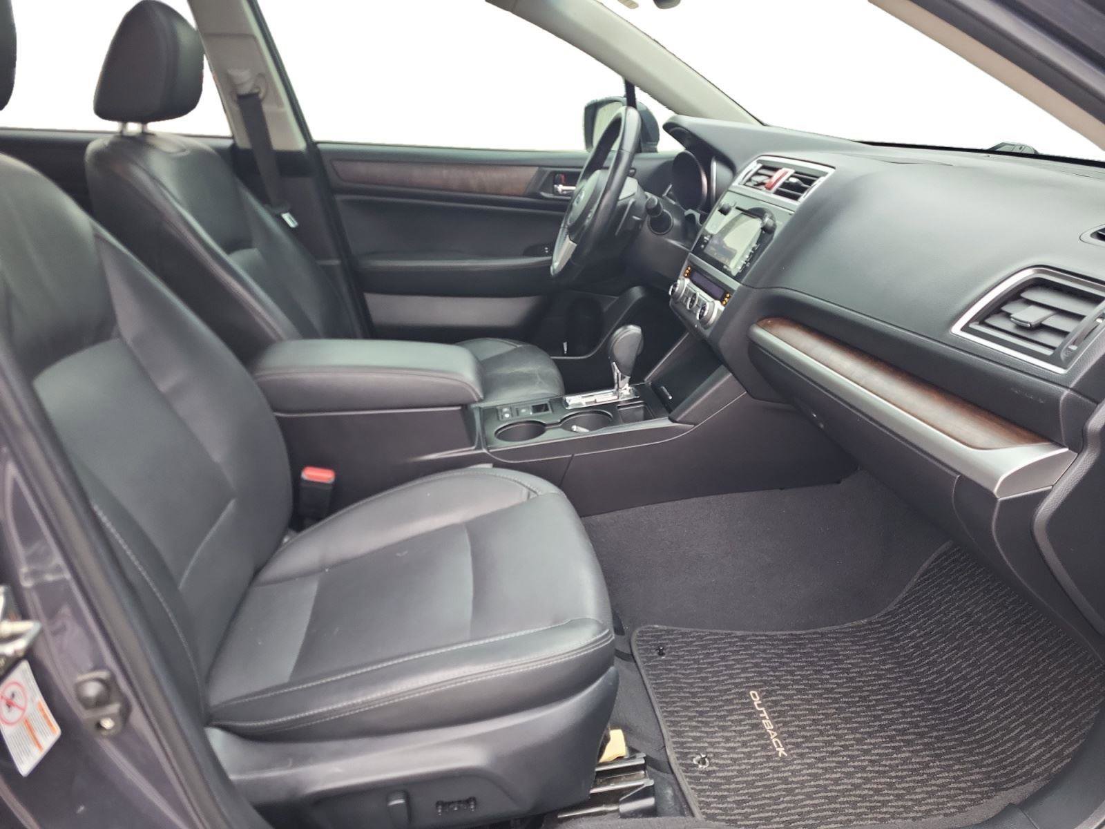 Used 2016 Subaru Outback 3.6R Limited image 27