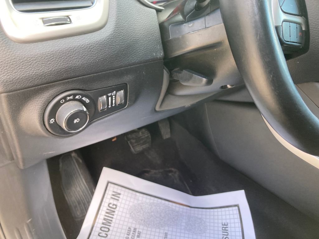Used 2018 Jeep Compass Latitude image 17