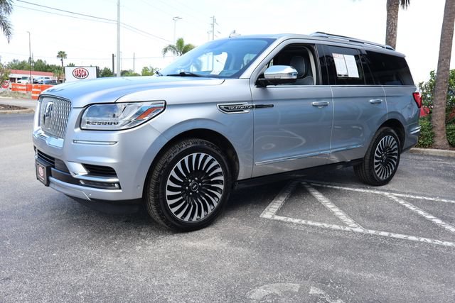 Used 2021 Lincoln Navigator Black Label AWD/4WD image 3