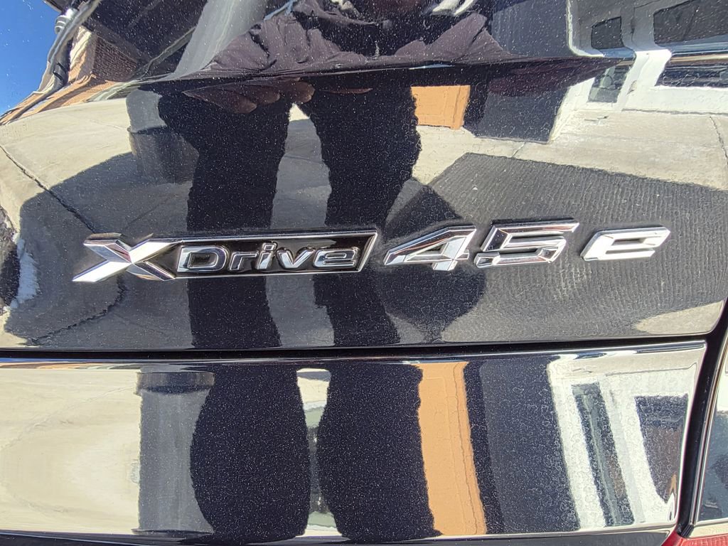 Used 2023 BMW X5 xDrive45e w/ Executive Package image 40