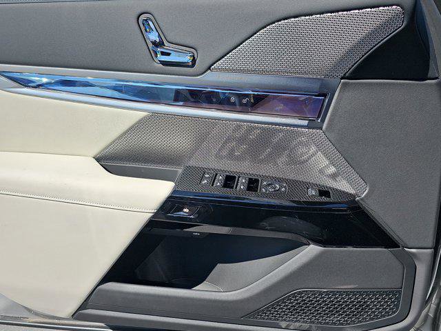 New 2025 BMW i7 eDrive50 image 27