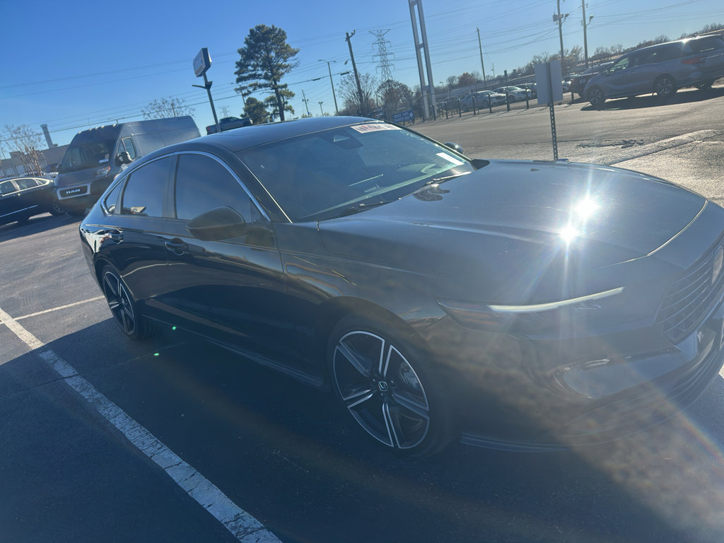 Used 2023 Honda Accord Sport image 1