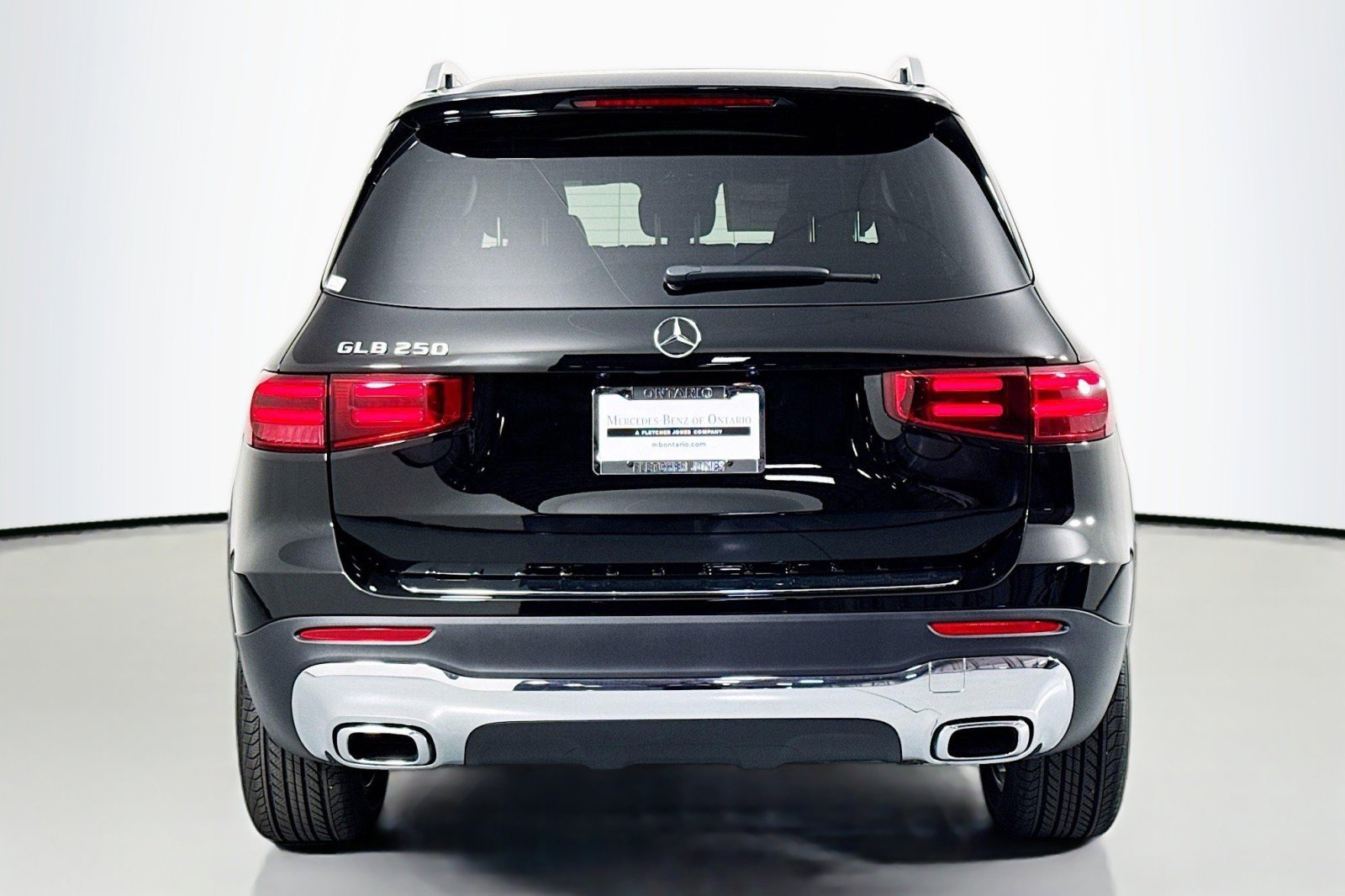 New 2026 Mercedes-Benz GLB 250 image 3