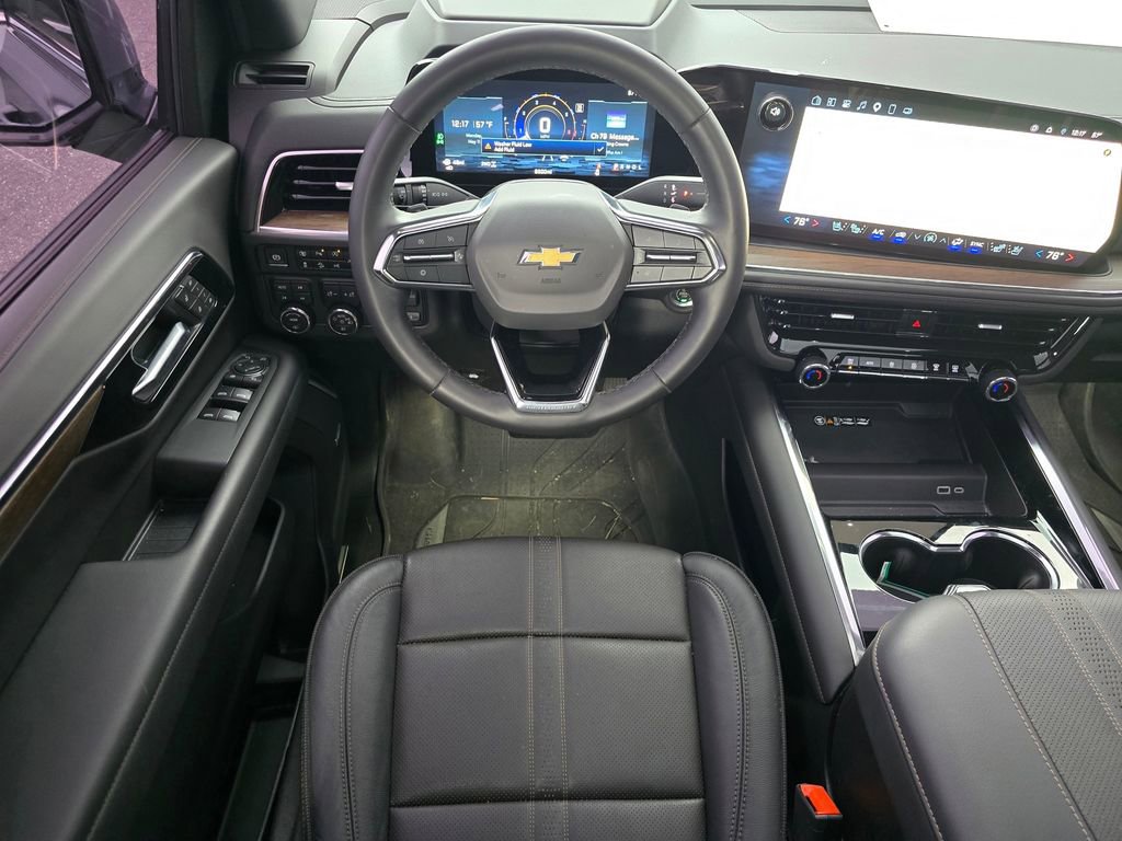 Used 2025 Chevrolet Tahoe High Country AWD/4WD image 20