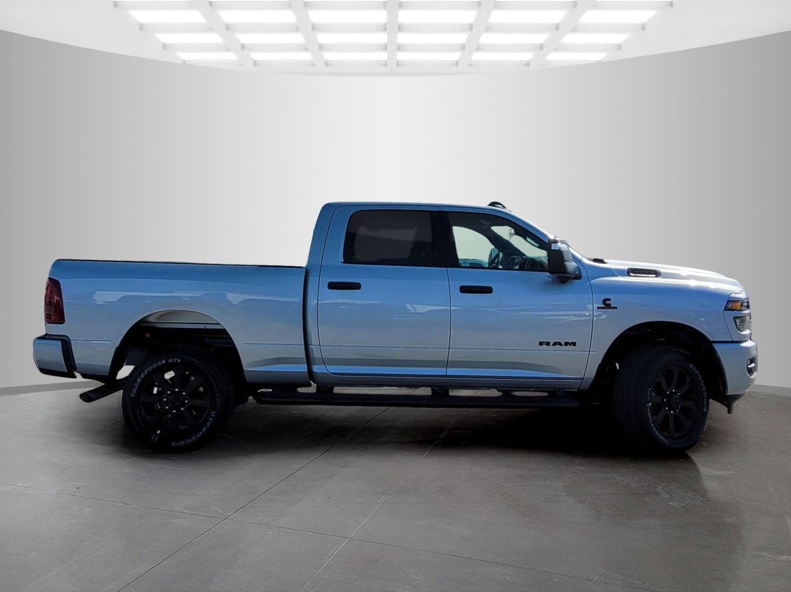 New 2026 RAM 2500 Big Horn AWD/4WD image 4