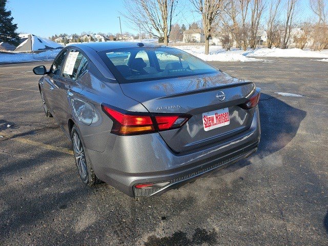 Used 2023 Nissan Altima 2.5 SV image 3