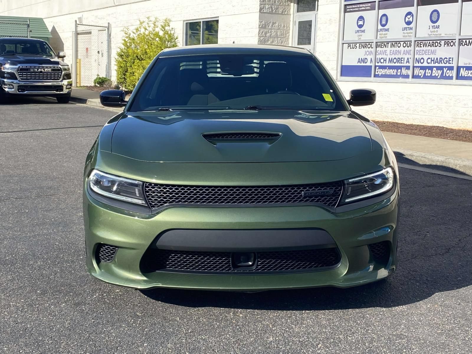 Used 2023 Dodge Charger R/T w/ Blacktop Package RWD image 2