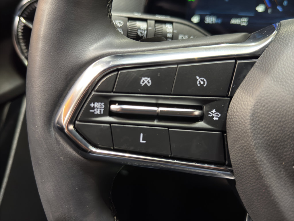 Used 2025 Chevrolet Equinox LT w/ Convenience Package II image 24