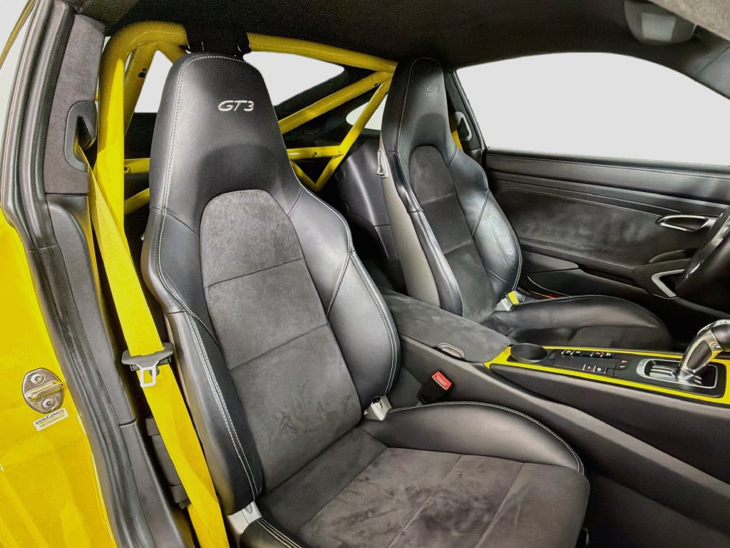 Used 2015 Porsche 911 GT3 RWD image 24