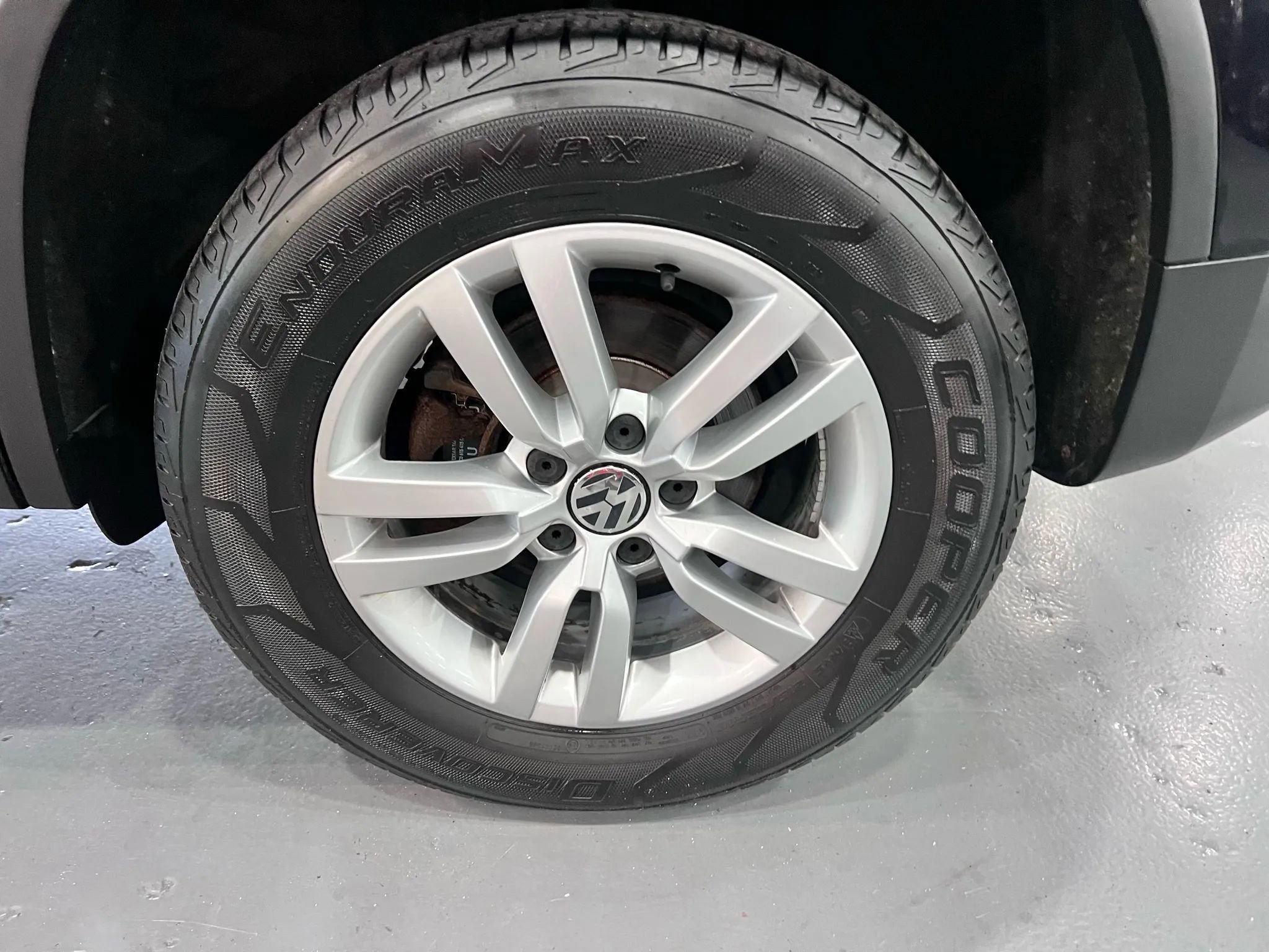 Used 2016 Volkswagen Tiguan S image 30